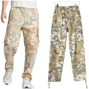 Adidas | Men’s Camouflage Cargo Tan Grey Pockets Streetwear Camo Pants XS EUC